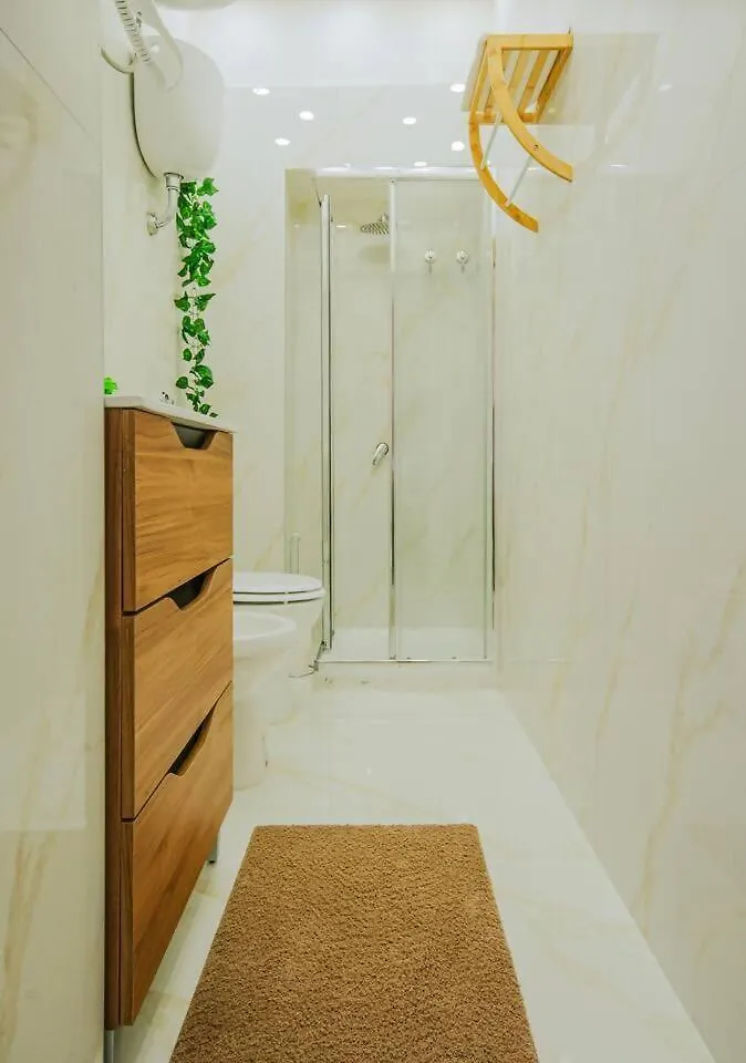 Marie Home Experience 1 Deluxe Naples
